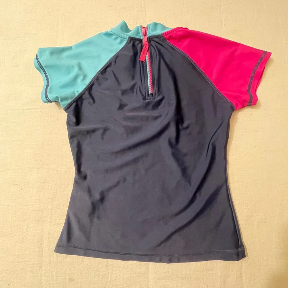 Eddie Bauer stylish rash